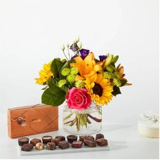 Ramo de flores y bombones para el mejor día (estándar)