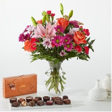 Ramo de flores y bombones "Luz de mi vida" (Estándar)