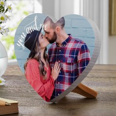 Foto de tú y yo con corazón de madera