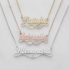 Collar con nombre personalizado "Corazones amorosos"
