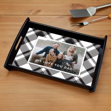 Bandeja de madera para fotos con estampado a cuadros, perfecta para fotos.