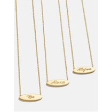 Collar ovalado personalizable de oro de 18 quilates con grabado personalizado
