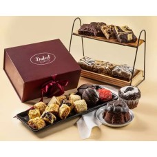 Colección de pasteles, brownies y rugelach