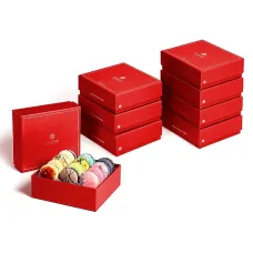 Caja Premium de 12 Macarons de Kayla's Bakery (Paquete de 8)