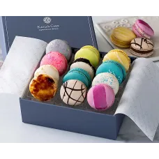 Caja premium de 12 macarons de Kayla's Bakery