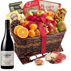 Cesta de frutas clásica Abundance con vino: Murphy Goode Pinot Noir