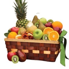 Cesta de fruta de la celebración del huerto
