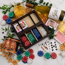 Set de regalo de póker y vino blanco para grandes apostadores.