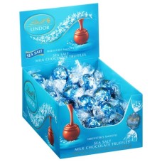 Caja de trufas LINDOR de chocolate con leche y sal marina (60 piezas, 25,4 oz)