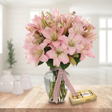 Lilies Perfume + Chocs! (4 Stems of Lilies + CHOCOLATES)