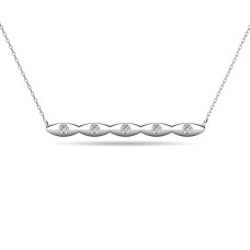Collar con barra de diamantes de 1/20 ct en oro blanco de 10 quilates