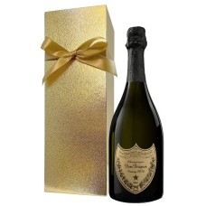 Dom Pérignon 2015 con estuche de regalo dorado