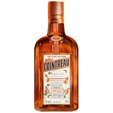 Licor de naranja Cointreau