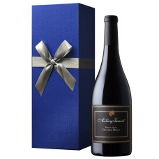 Archery Summit Dundee Hills Pinot Noir con caja de regalo azul