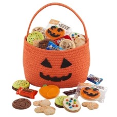 Cubo de Halloween con forma de calabaza y dulces