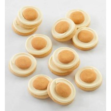 Caja de galletas con sabor a pudín de plátano glaseado con crema de mantequilla