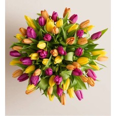 Ramo de tulipanes surtidos de lujo para primavera (solo el ramo)