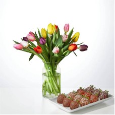 Ramo de tulipanes y frutos rojos para picnic (15 tulipanes con frutos rojos)