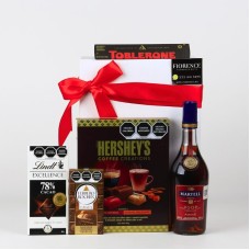 Delicioso coñac francés acompañado de bombones - Regalo corporativo