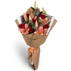 RAMO DE ROSAS Y LIRIOS ROSAS