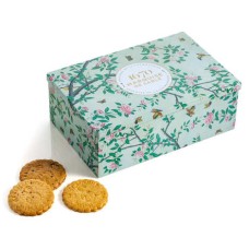 Surtido de galletas de mantequilla Sarthe - Caja en un jardín