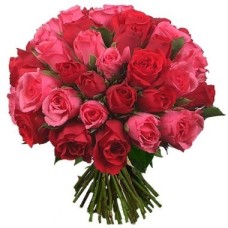 Tres docenas de ramo de rosas rojas y rosas