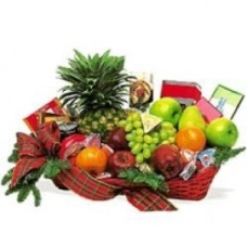Cesta de frutas y dulces