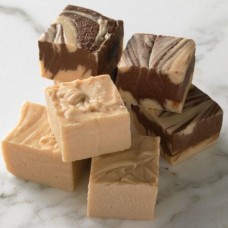 Fudge de chocolate con remolino de mantequilla de cacahuete