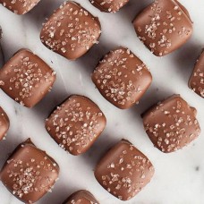 Caramelos de chocolate con leche y sal marina