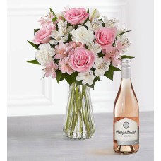 Ramo y vino Cherished Blooms (Ramo Cherished Blooms para el Día de la Madre y vino tinto Ross Lane)
