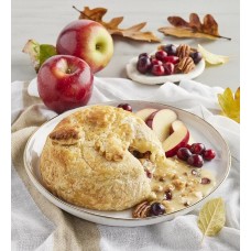 Brie en croute de manzana, arándano y nuez