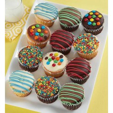Magdalenas de cumpleaños bañadas en chocolate belga