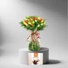 Tulips & delicious chocolates (Normal)