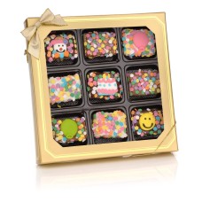 Mini Crispy bañados en chocolate de cumpleaños - Caja de regalo con ventana (9 unidades)