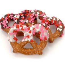 Corazón Sprinkles Giros del pretzel del chocolate