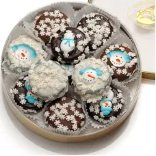 Rueda de invierno de Oreos bañadas en chocolate y decoradas