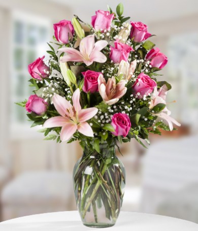 Rosas y lirios