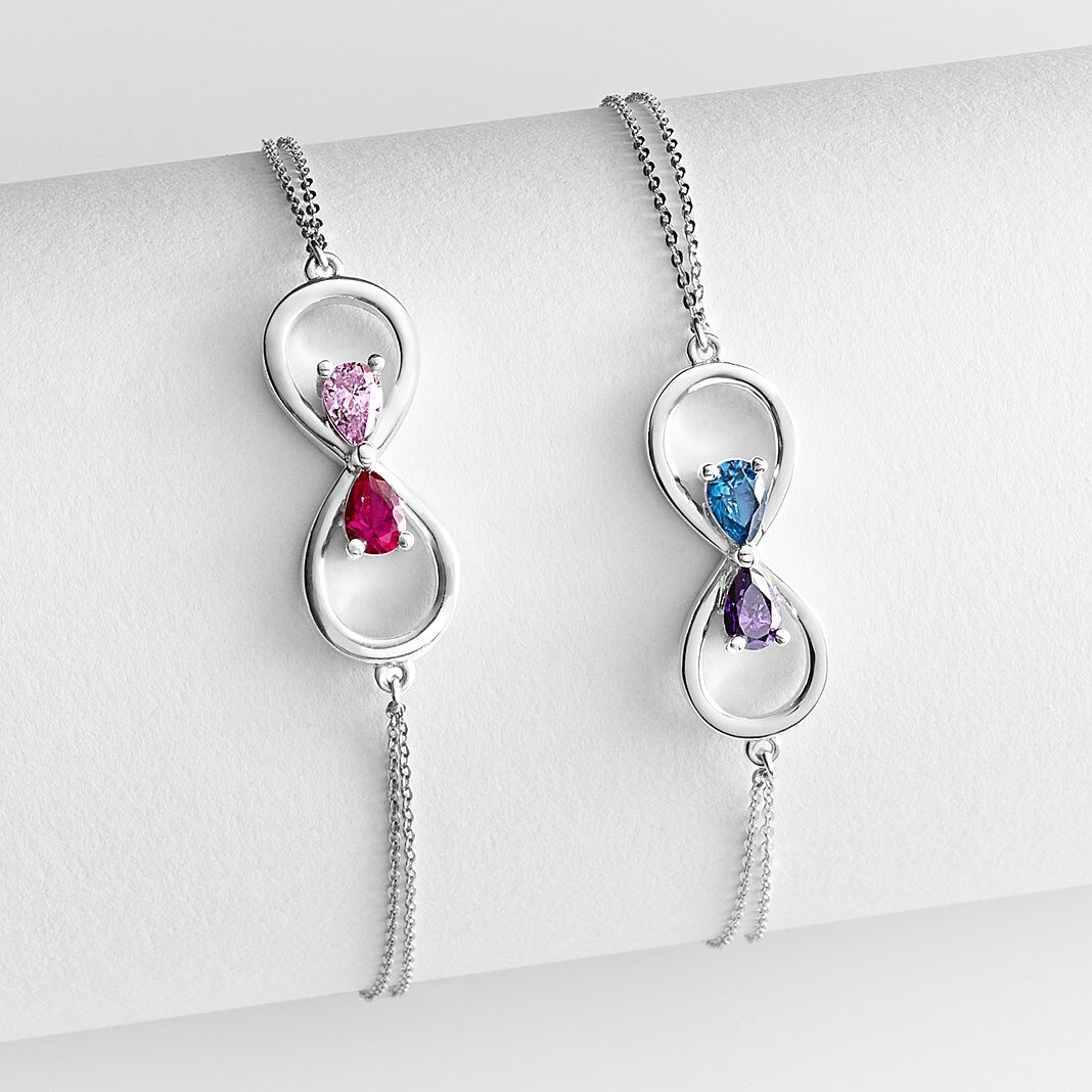 Pulsera de piedra natal con el símbolo del infinito