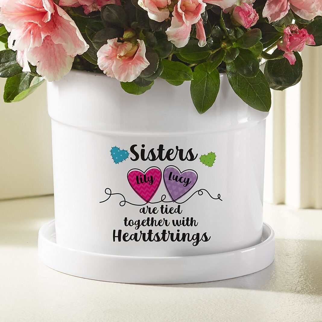 Maceta Heartstrings de Sisters and Friends con bandeja