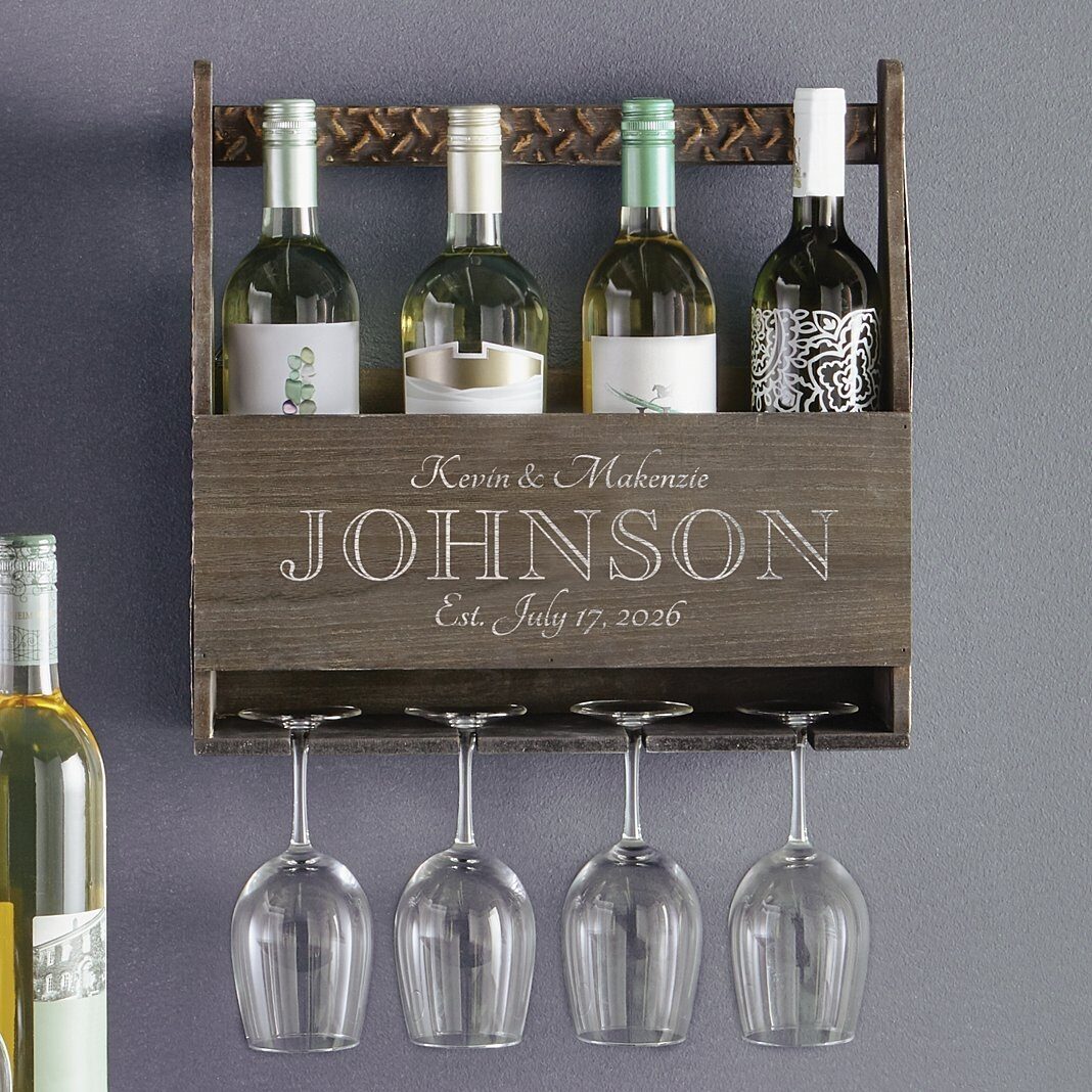 Un brindis por el amor: botellero de pared