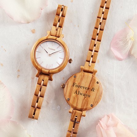 Reloj de madera de oro rosa