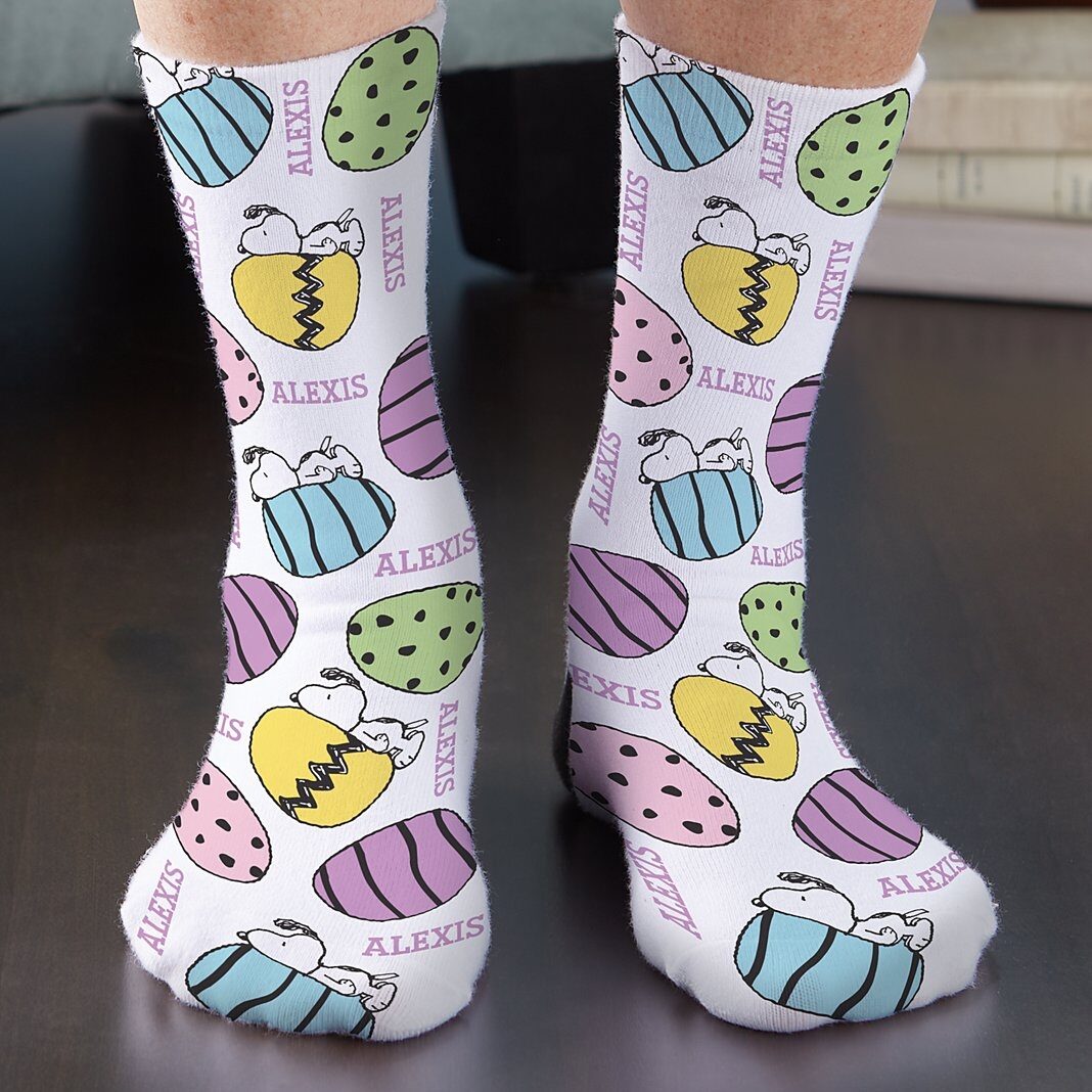 Peanuts® Easter Egg Hunt Socks (Large)