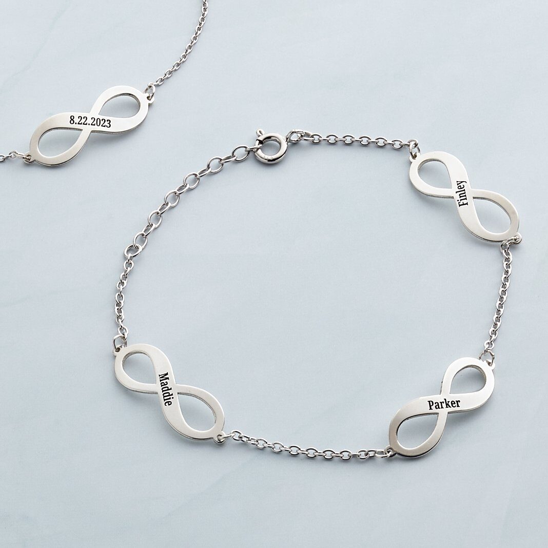 Pulsera con nombre infinito de Forever Family