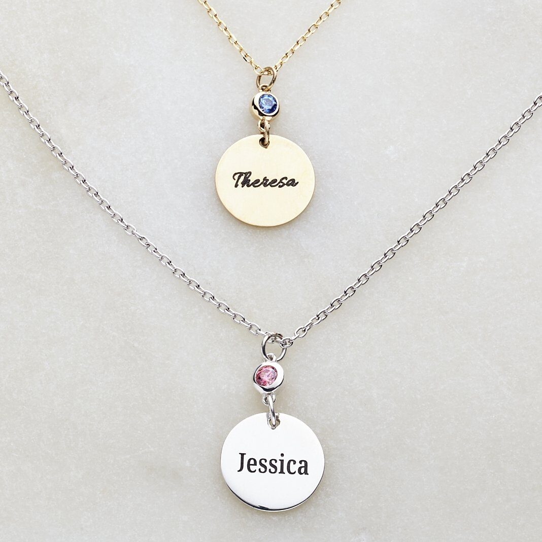Collar con nombre y piedra natal
