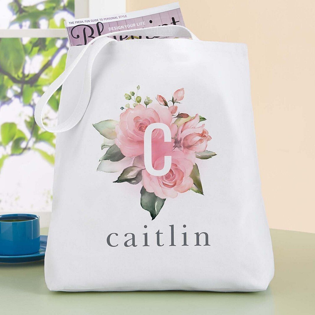 Bolso con inicial floral