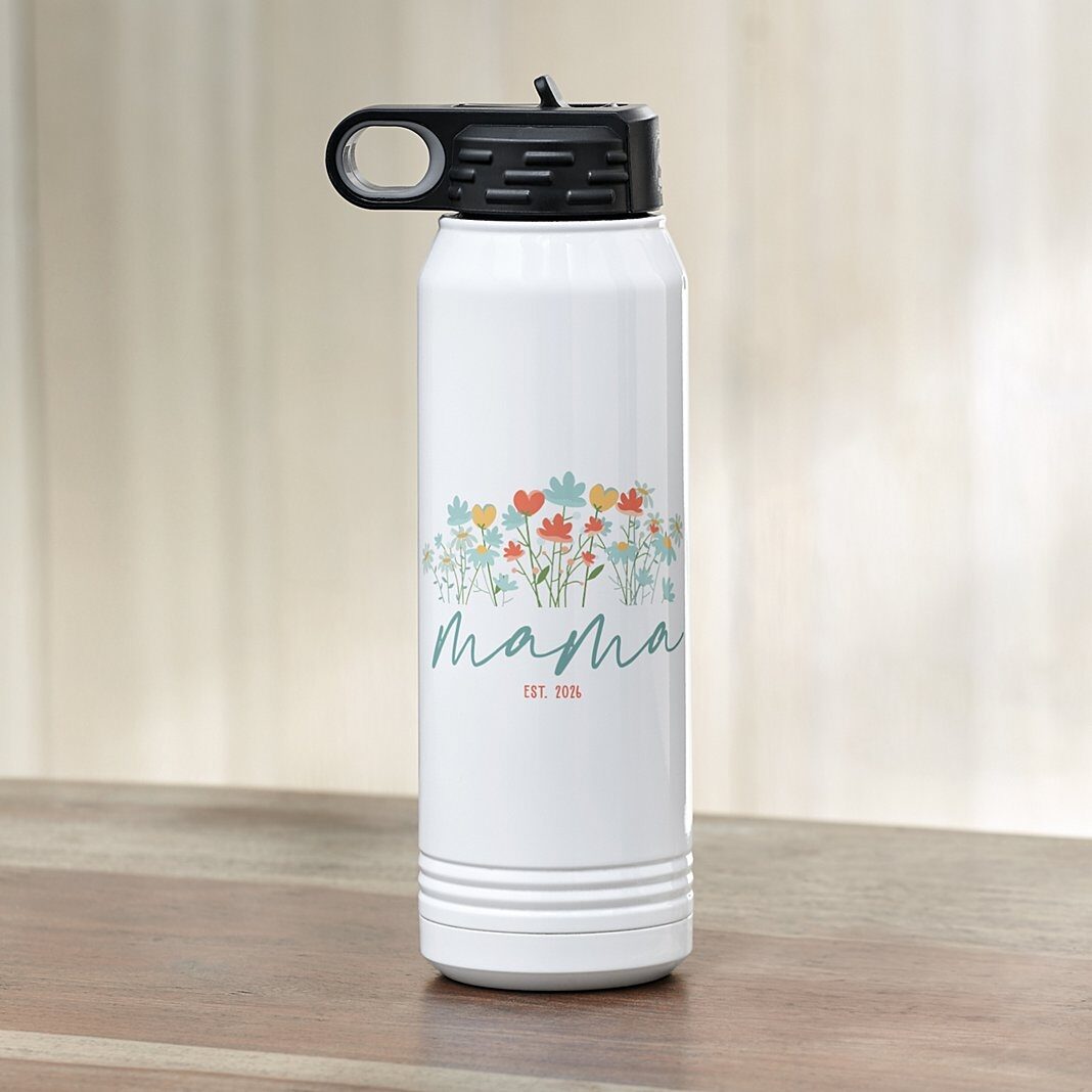 Botella de agua de flores silvestres