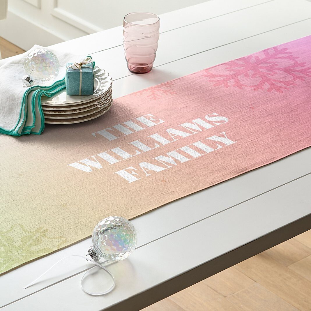 Nuevo camino de mesa Frosted Sugarplum