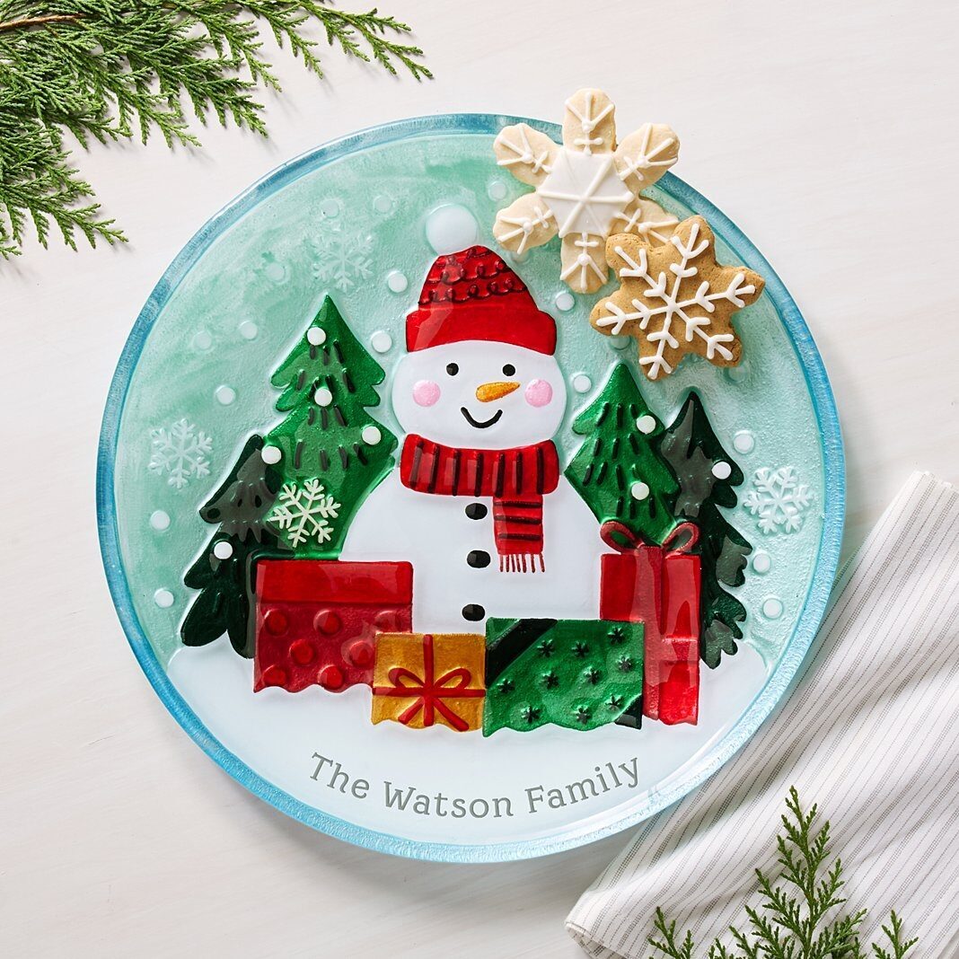 Plato de vidrio con muñeco de nieve escarchado