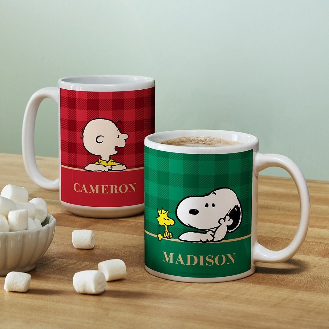 Taza sencilla a cuadros de PEANUTS®