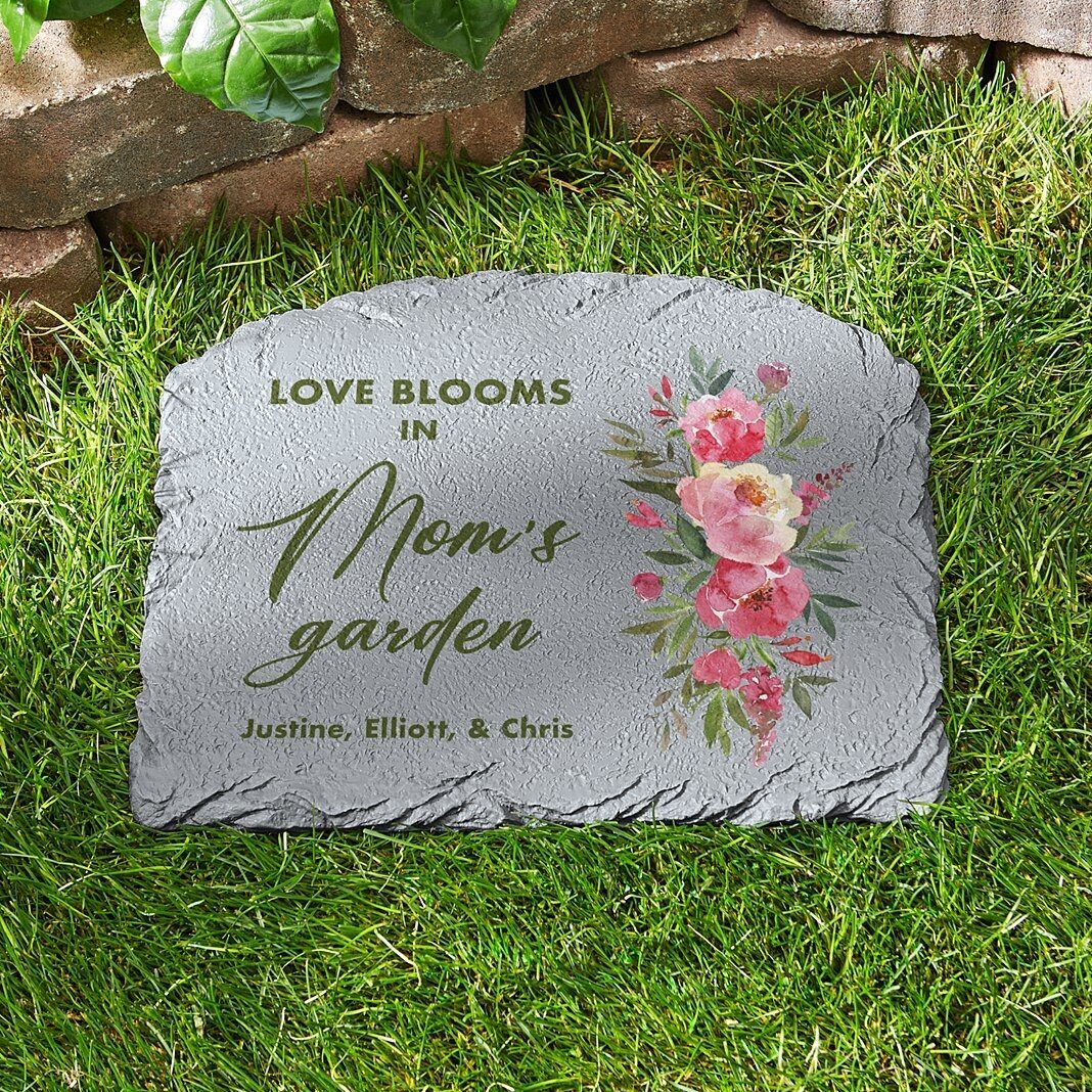 Piedra arqueada para jardín con diseño de flores de amor
